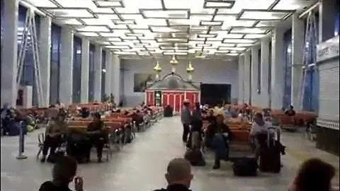 Москва . Белорусский  вокзал   ночью .