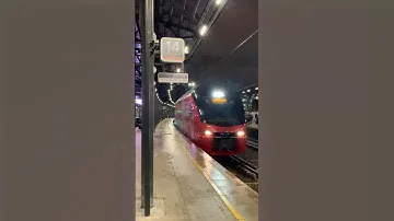 Прибытие Аэроэкспресса к 14-му пути Белорусского вокзала, г. Москва, 12.10.2023