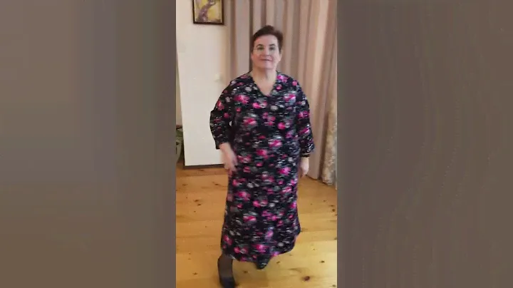 Женский велюровый халат большого размера на молнии
