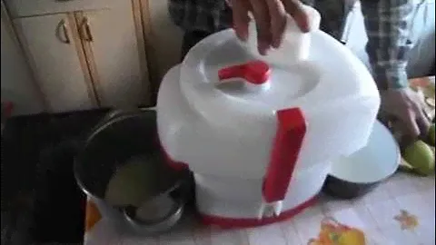 Соковыжималка Садовая СВШПП - 302