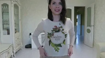 Примерка одежды DeVita